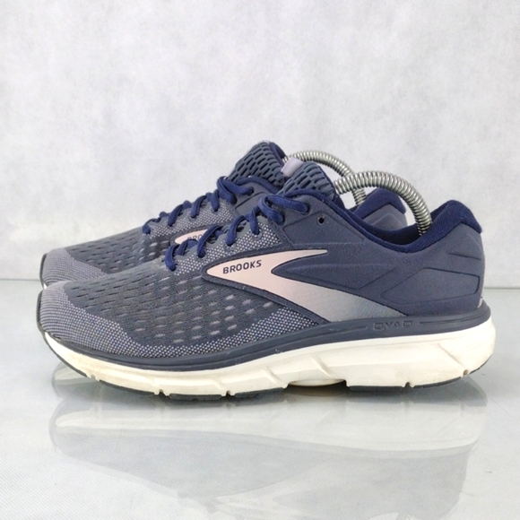Brooks Shoes - Brooks womans Gray Running Shoes